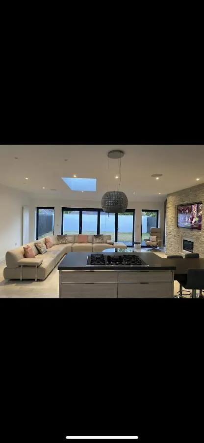 度假居 Perfect 4 Bedroom 2 Bathroom Home 爱丁堡 英国